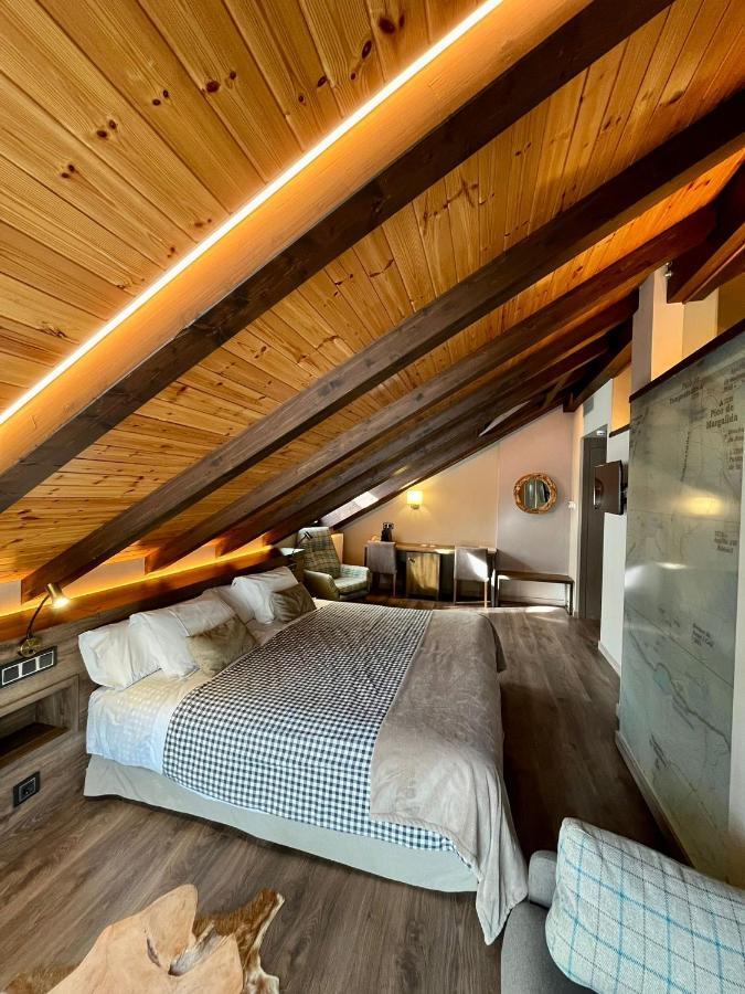 Hotel Boutique La Neu Benasque Eksteriør bilde