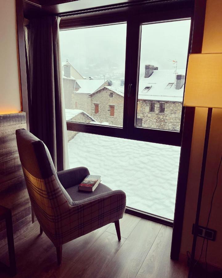 Hotel Boutique La Neu Benasque Eksteriør bilde